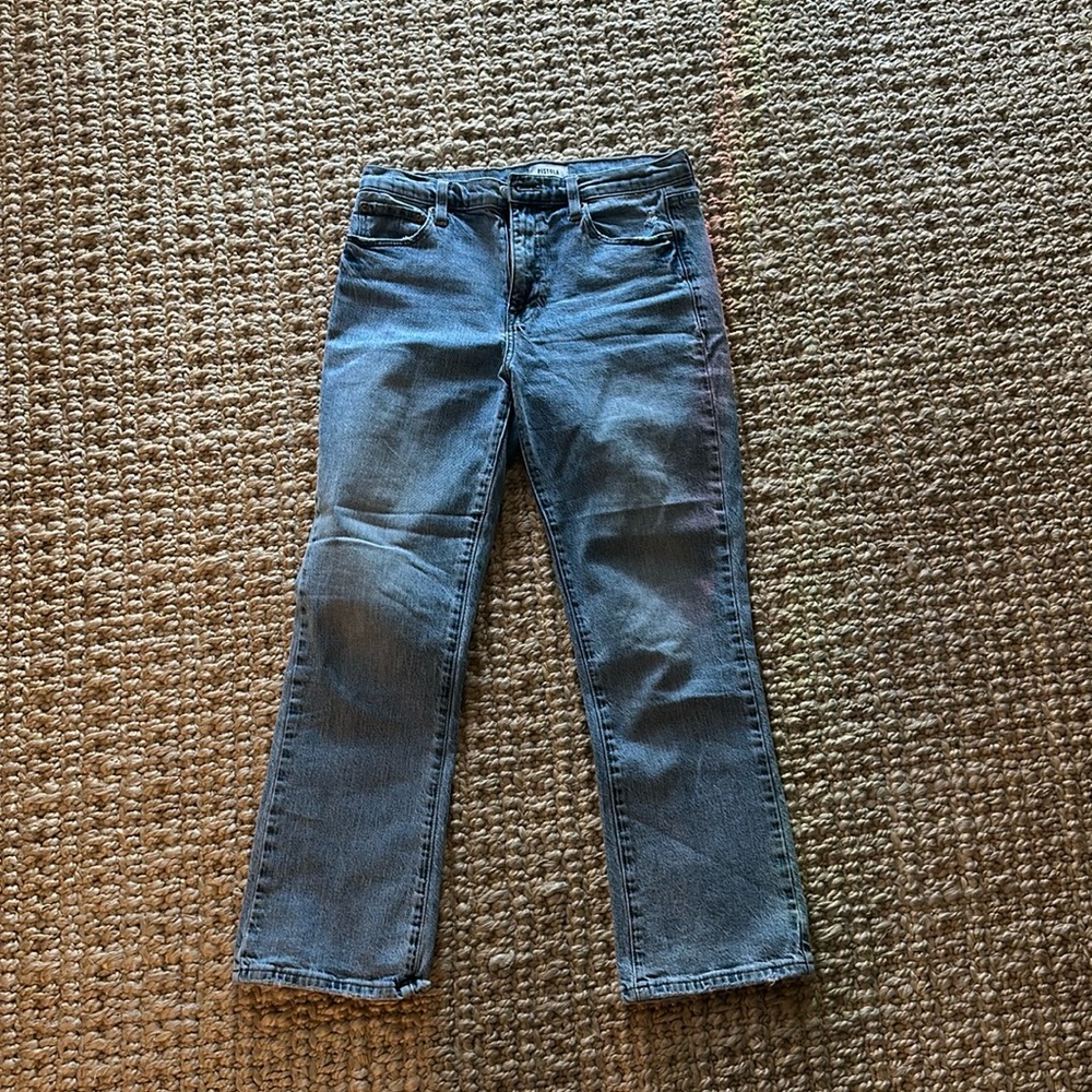 Pistola size 28 boot cut light wash jeans